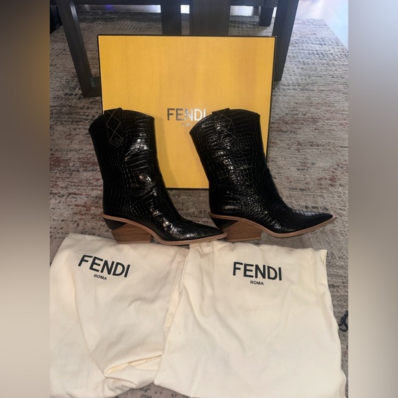 Fendi Runway Black Croc-Embossed Ankle Boots EUC 38 - Picture 2 of 11